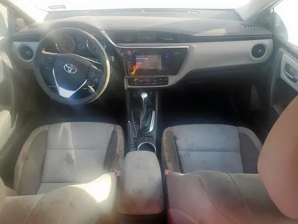 5YFBURHE3HP734909 2017 TOYOTA COROLLA - Image 8