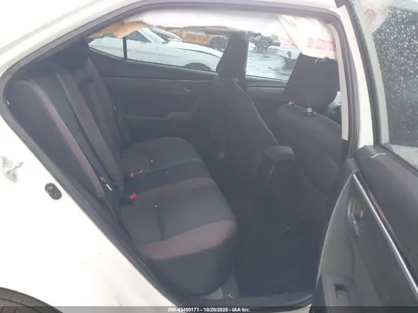 5YFBURHE3HP735607 2017 TOYOTA COROLLA - Image 8