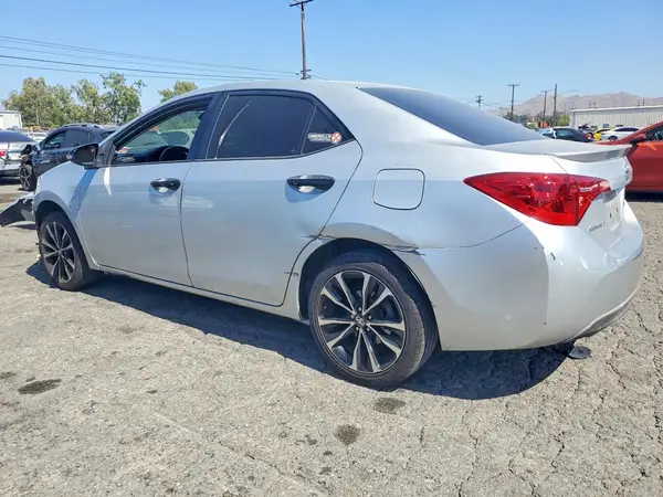 5YFBURHE3JP740750 2018 TOYOTA COROLLA - Image 2
