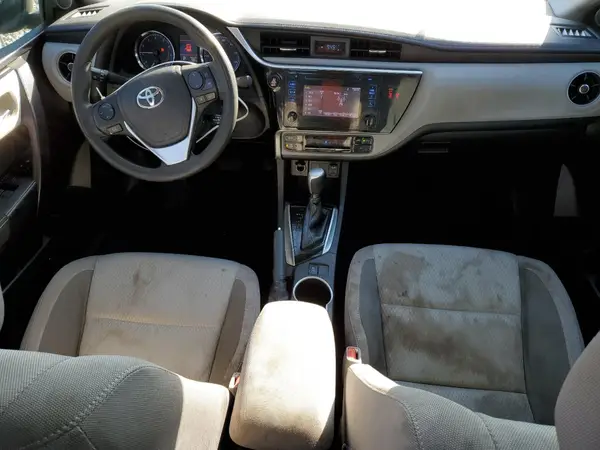 5YFBURHE3JP742353 2018 TOYOTA COROLLA - Image 8