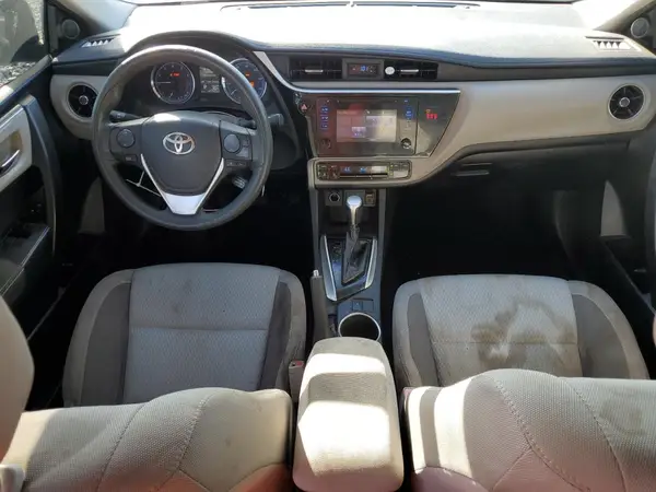 5YFBURHE3JP742689 2018 TOYOTA COROLLA - Image 8