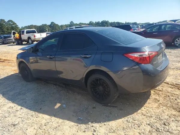 5YFBURHE3JP747701 2018 TOYOTA COROLLA - Image 2
