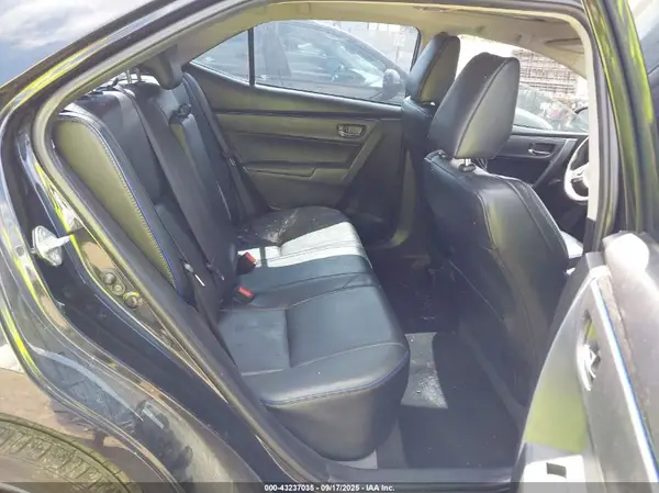 5YFBURHE3JP748766 2018 TOYOTA COROLLA - Image 8
