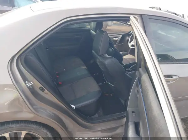 5YFBURHE3JP749206 2018 TOYOTA COROLLA - Image 8
