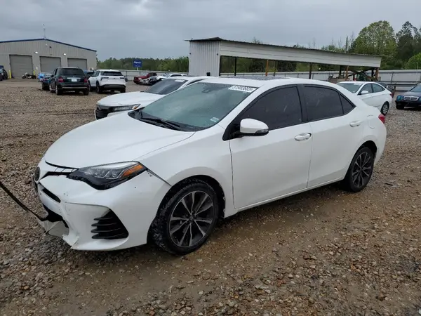 5YFBURHE3JP749934 2018 TOYOTA COROLLA - Image 1