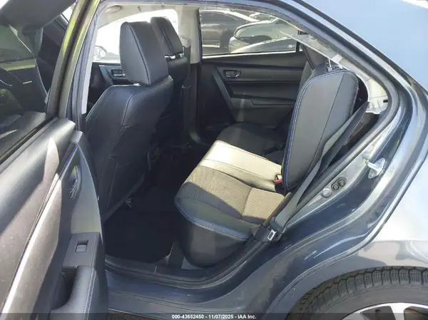 5YFBURHE3JP750520 2018 TOYOTA COROLLA - Image 8