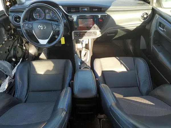5YFBURHE3JP751635 2018 TOYOTA COROLLA - Image 8