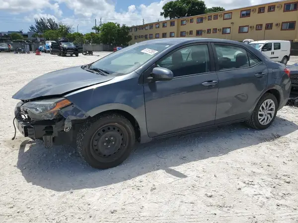 5YFBURHE3JP754311 2018 TOYOTA COROLLA - Image 1