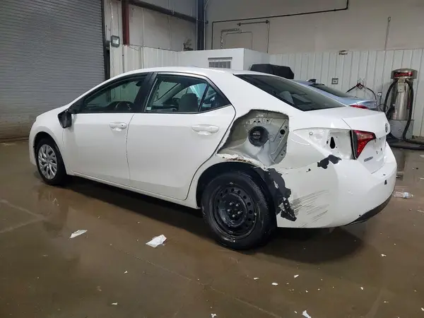 5YFBURHE3JP755362 2018 TOYOTA COROLLA - Image 2