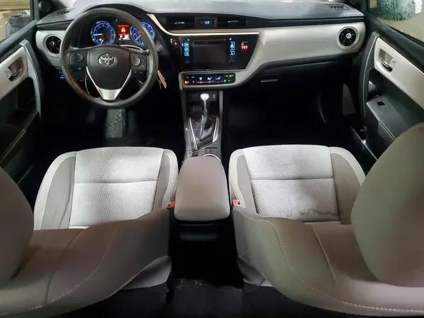 5YFBURHE3JP755362 2018 TOYOTA COROLLA - Image 8