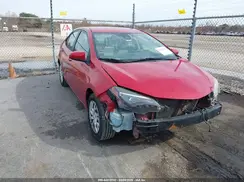 5YFBURHE3JP756110 2018 TOYOTA COROLLA