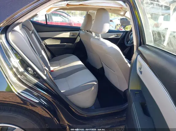 5YFBURHE3JP756768 2018 TOYOTA COROLLA - Image 8