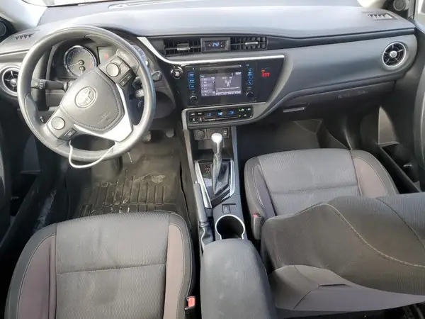 5YFBURHE3JP756804 2018 TOYOTA COROLLA - Image 8