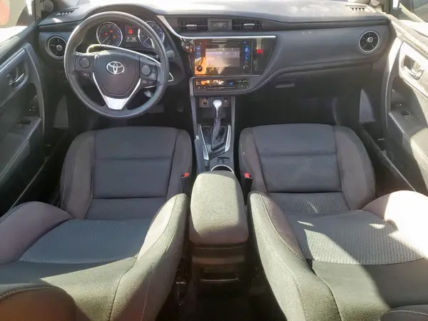 5YFBURHE3JP757208 2018 TOYOTA COROLLA - Image 8
