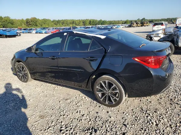 5YFBURHE3JP757533 2018 TOYOTA COROLLA - Image 2