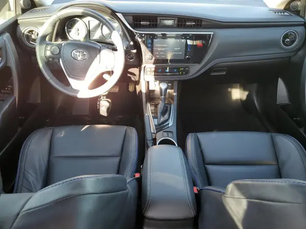 5YFBURHE3JP757533 2018 TOYOTA COROLLA - Image 8