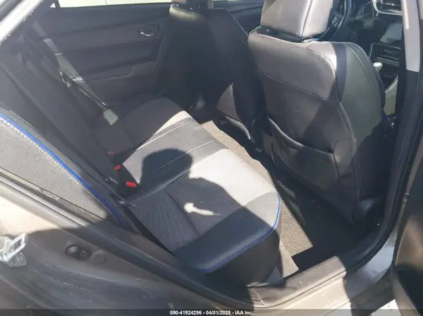 5YFBURHE3JP759413 2018 TOYOTA COROLLA - Image 8