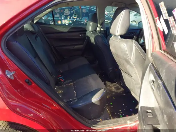 5YFBURHE3JP761582 2018 TOYOTA COROLLA - Image 8