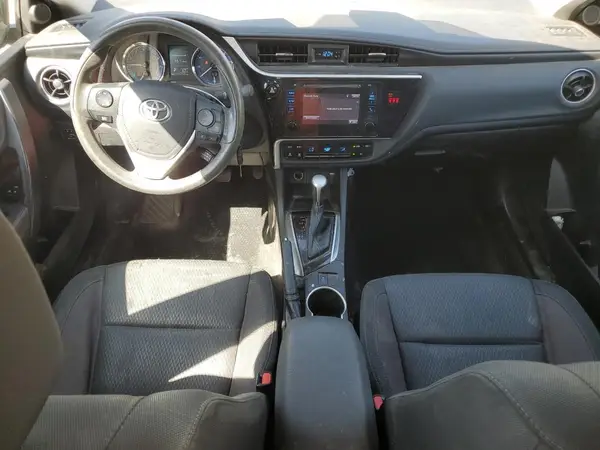 5YFBURHE3JP761663 2018 TOYOTA COROLLA - Image 8