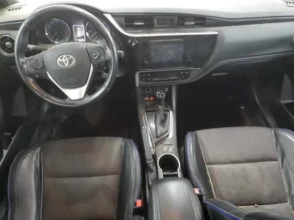 5YFBURHE3JP764031 2018 TOYOTA COROLLA - Image 8