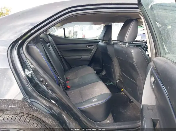 5YFBURHE3JP764238 2018 TOYOTA COROLLA - Image 8