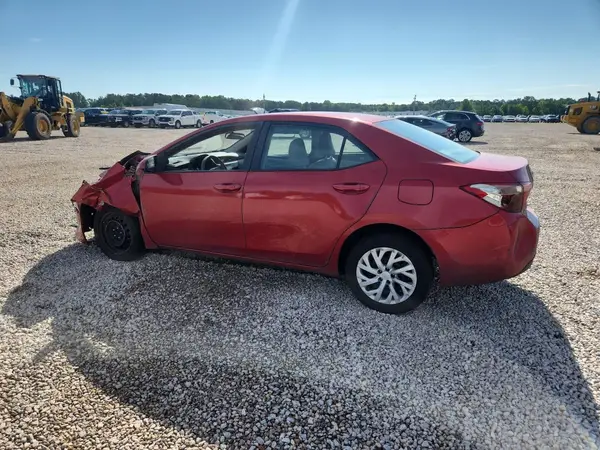 5YFBURHE3JP764899 2018 TOYOTA COROLLA - Image 2