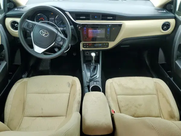 5YFBURHE3JP765812 2018 TOYOTA COROLLA - Image 8