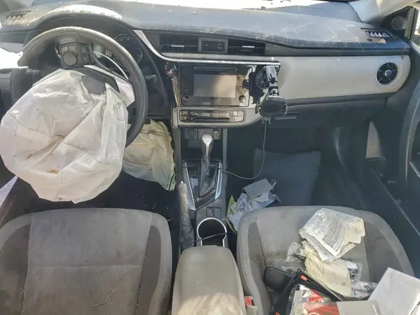 5YFBURHE3JP767060 2018 TOYOTA COROLLA - Image 8