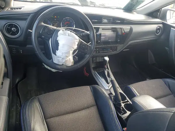 5YFBURHE3JP767821 2018 TOYOTA COROLLA - Image 8