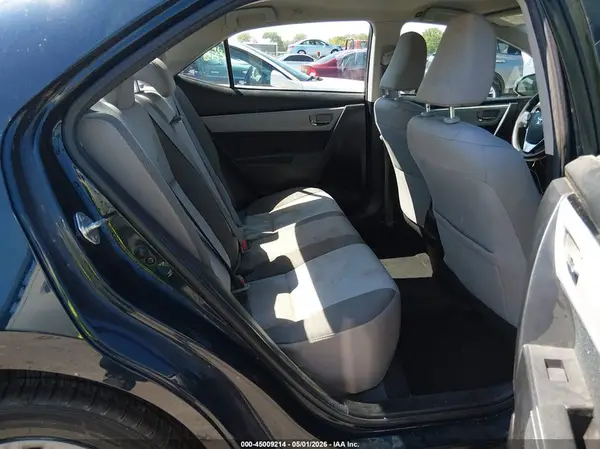 5YFBURHE3JP770654 2018 TOYOTA COROLLA - Image 8