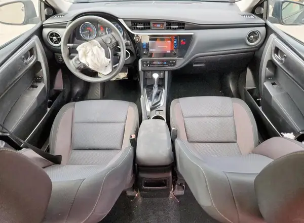 5YFBURHE3JP770671 2018 TOYOTA COROLLA - Image 8