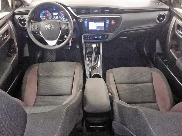 5YFBURHE3JP775238 2018 TOYOTA COROLLA - Image 8