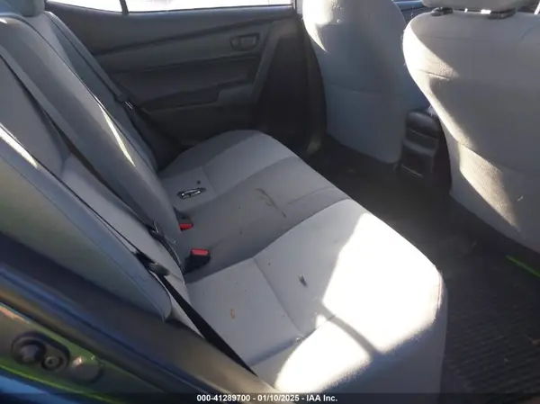 5YFBURHE3JP775448 2018 TOYOTA COROLLA - Image 8