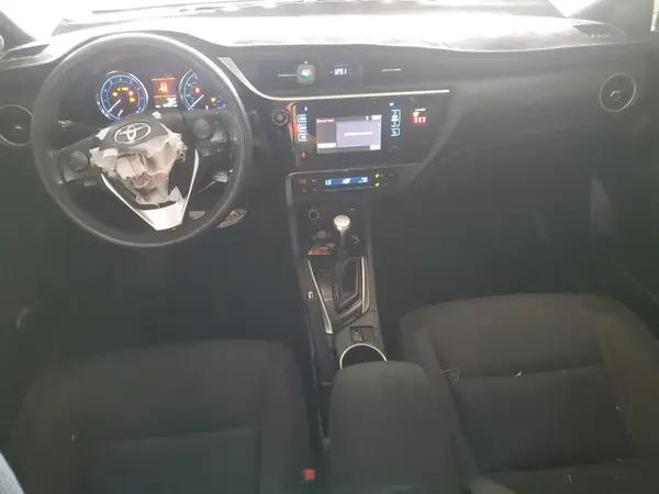 5YFBURHE3JP775787 2018 TOYOTA COROLLA - Image 8