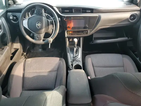 5YFBURHE3JP777572 2018 TOYOTA COROLLA - Image 8