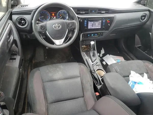 5YFBURHE3JP779922 2018 TOYOTA COROLLA - Image 8