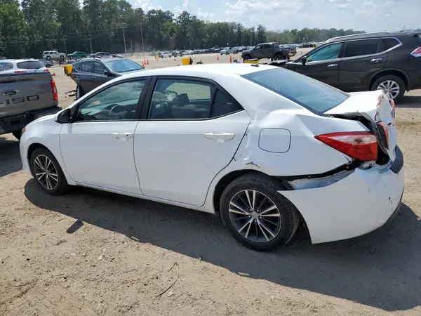 5YFBURHE3JP783405 2018 TOYOTA COROLLA - Image 2