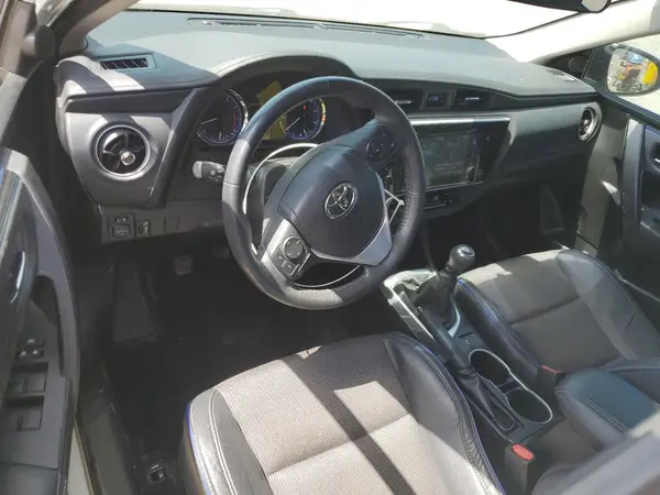 5YFBURHE3JP784232 2018 TOYOTA COROLLA - Image 8