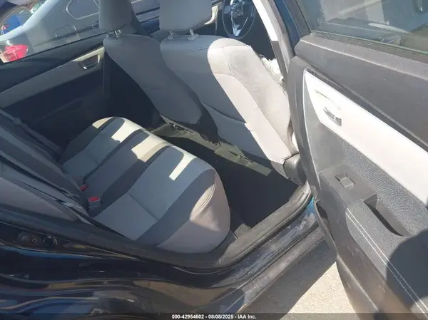 5YFBURHE3JP784490 2018 TOYOTA COROLLA - Image 8