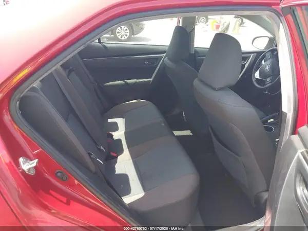 5YFBURHE3JP786837 2018 TOYOTA COROLLA - Image 8