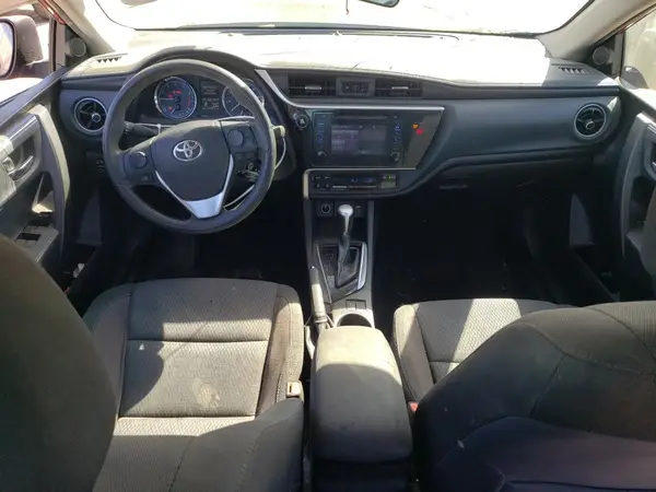 5YFBURHE3JP787843 2018 TOYOTA COROLLA - Image 8