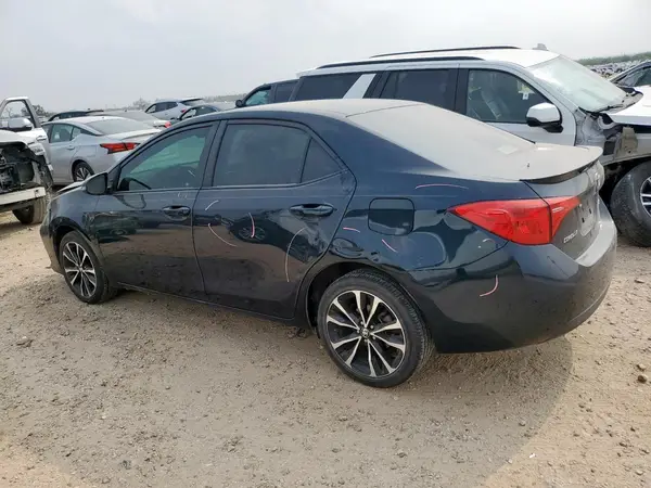 5YFBURHE3JP789365 2018 TOYOTA COROLLA - Image 2