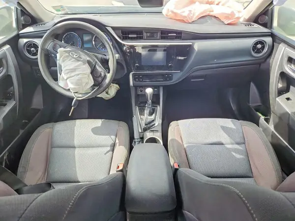 5YFBURHE3JP789981 2018 TOYOTA COROLLA - Image 8