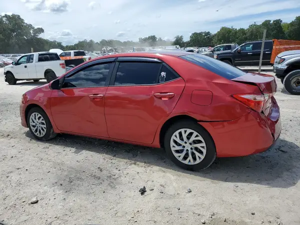 5YFBURHE3JP790029 2018 TOYOTA COROLLA - Image 2