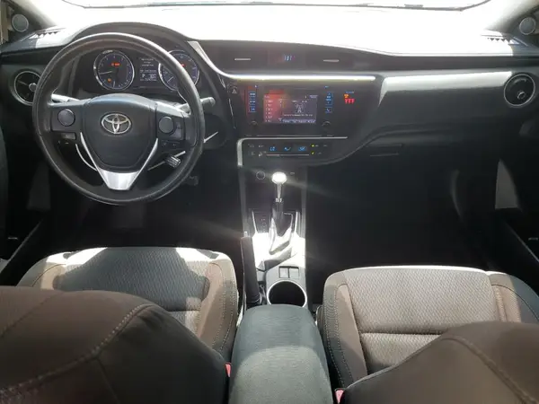 5YFBURHE3JP790029 2018 TOYOTA COROLLA - Image 8