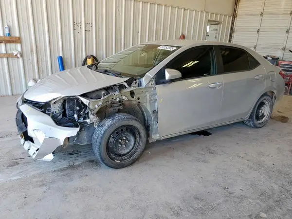 5YFBURHE3JP790161 2018 TOYOTA COROLLA - Image 1