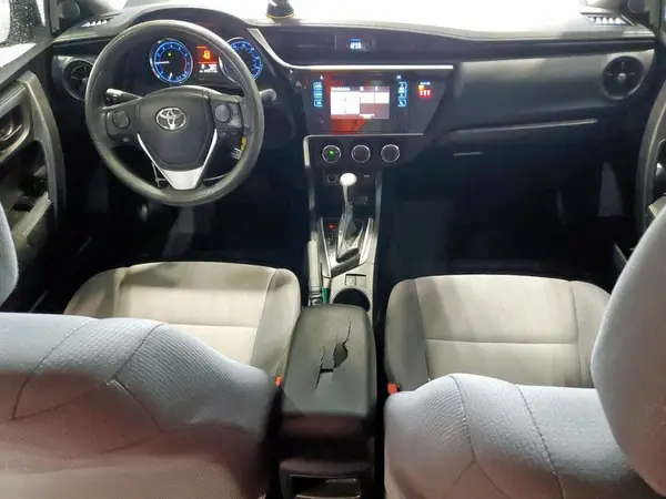5YFBURHE3JP790726 2018 TOYOTA COROLLA - Image 8
