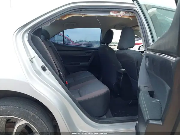 5YFBURHE3JP792069 2018 TOYOTA COROLLA - Image 8