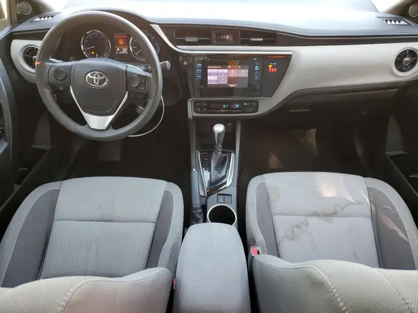 5YFBURHE3JP794453 2018 TOYOTA COROLLA - Image 8