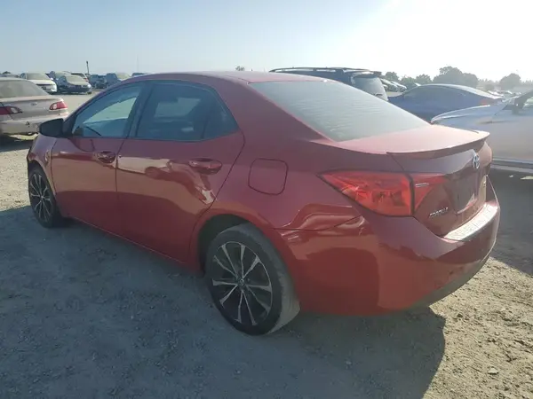 5YFBURHE3JP794629 2018 TOYOTA COROLLA - Image 2